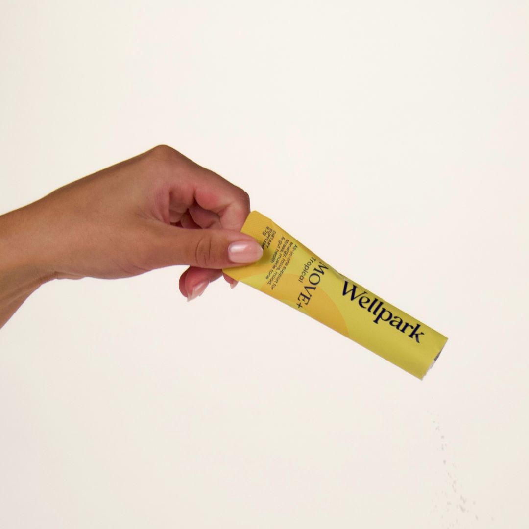 Hand emptying Wellpark MOVE+ Tropical sachet